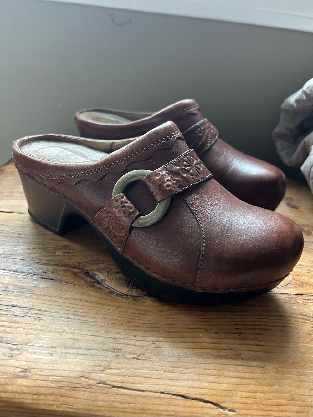 Women’s dansko Brown Leather Slip-On Clogs with Decorative Buckle